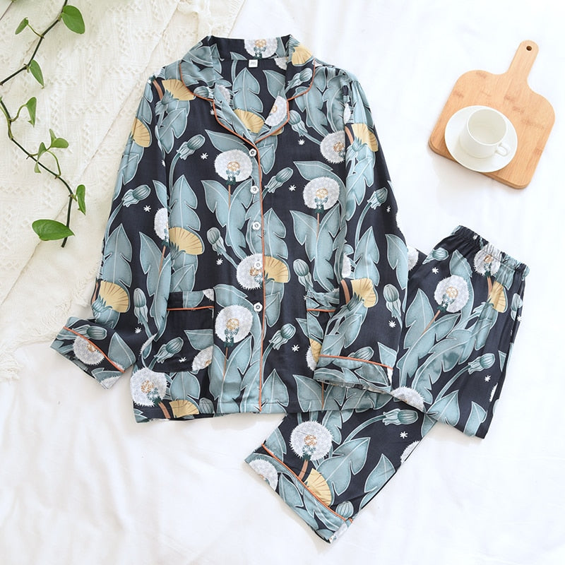 Women's Long-sleeved Floral Pajamas