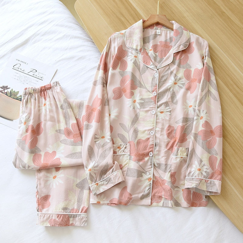 Women's Long-sleeved Floral Pajamas